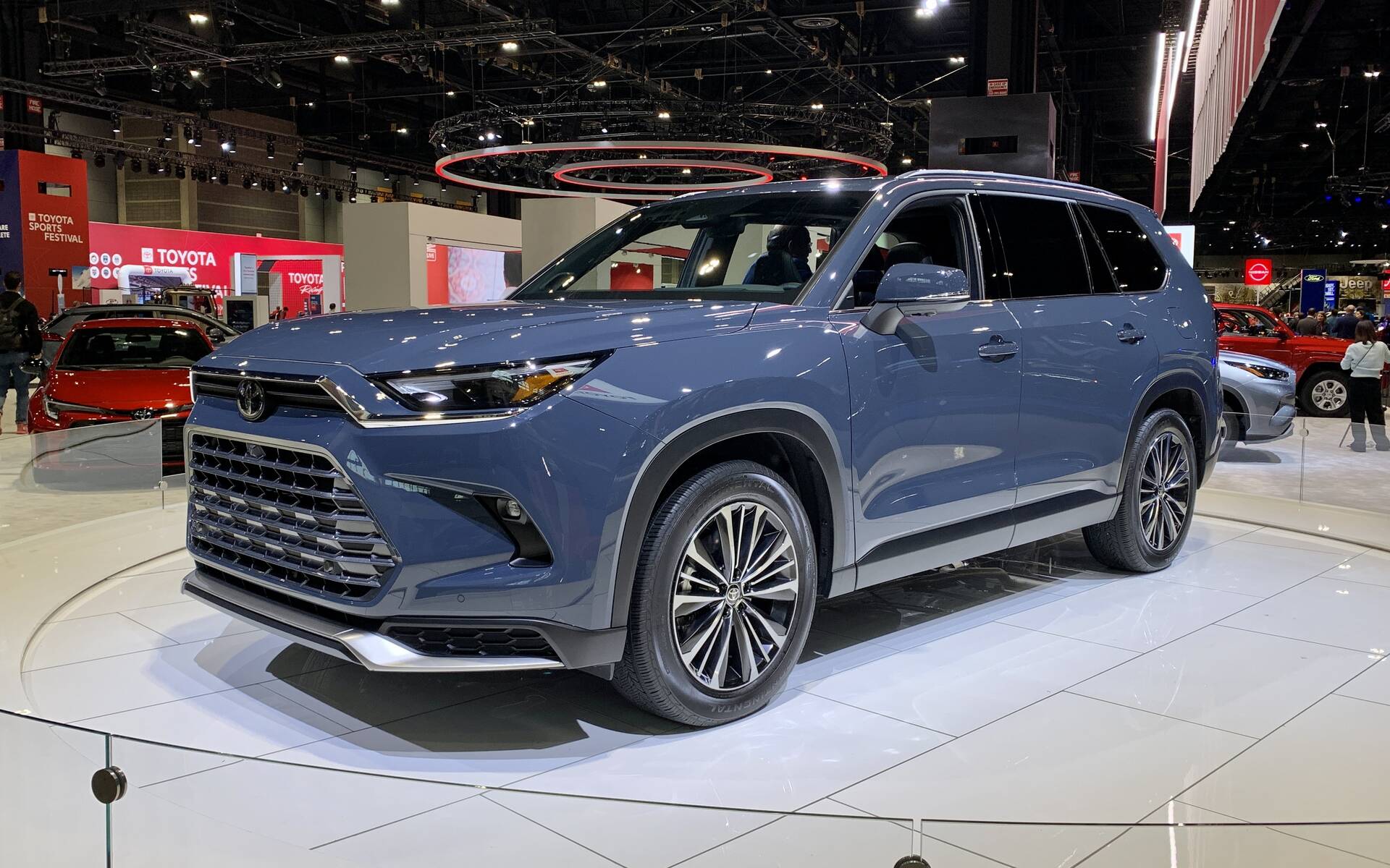    Toyota Grand Highlander 2024      