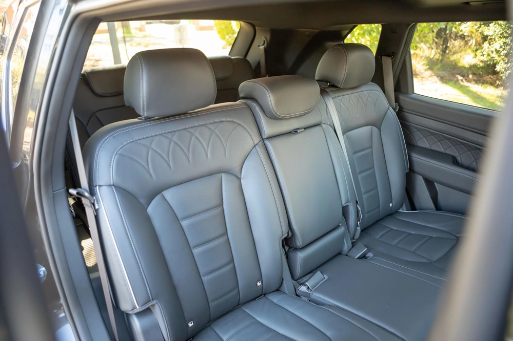 SsangYong Rexton салон