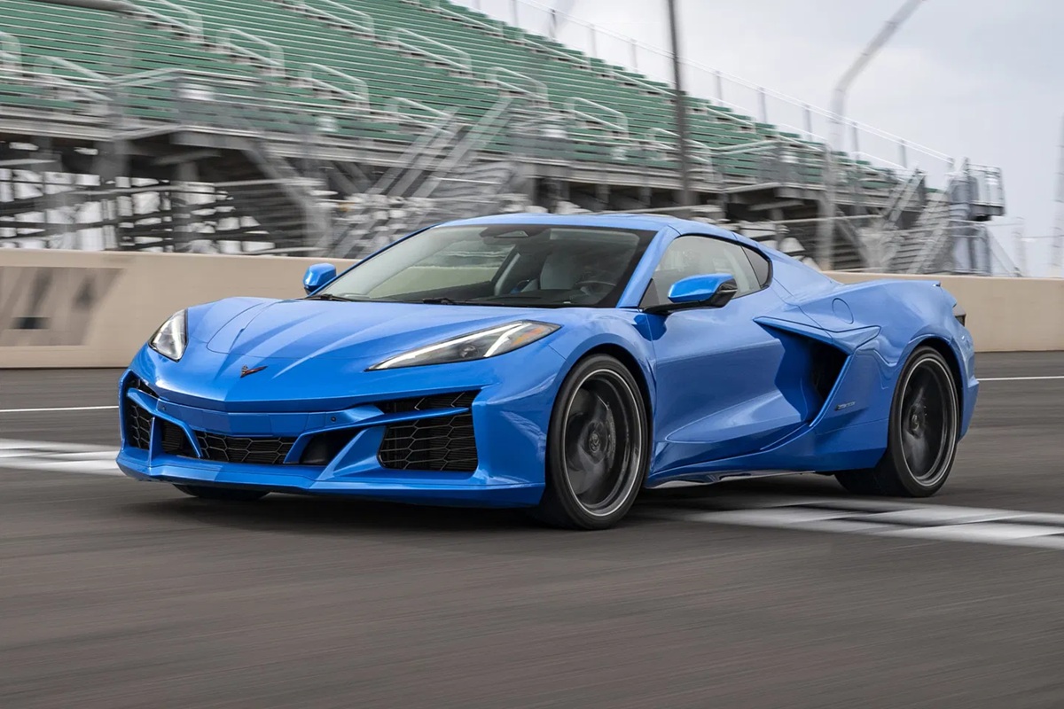 Chevrolet Corvette Stingray, E-Ray
