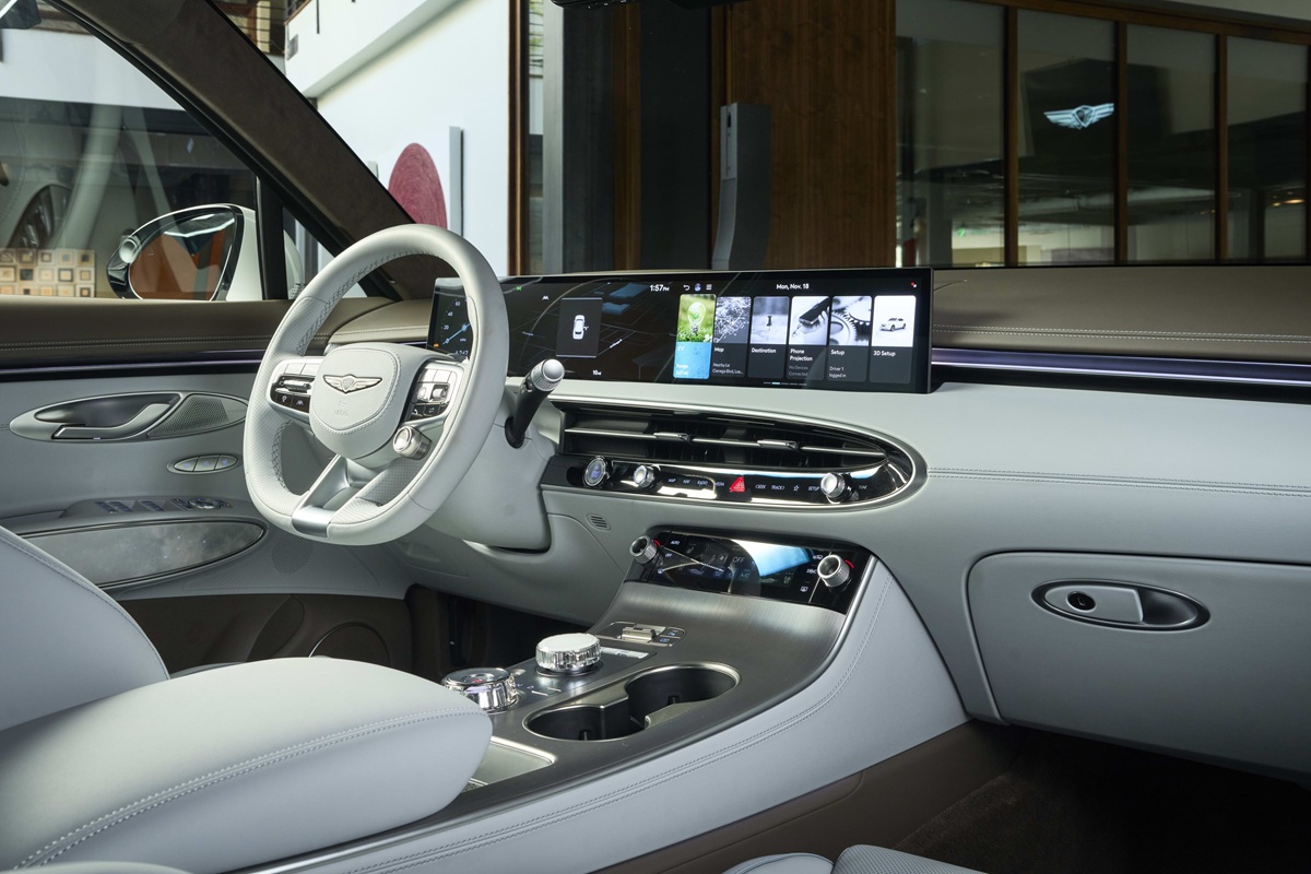 Genesis GV70 салон