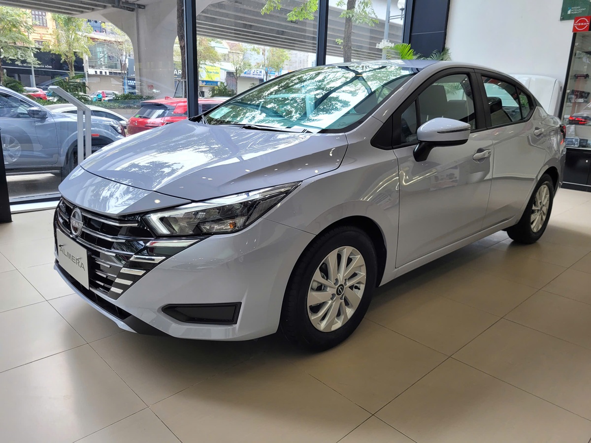 Nissan Almera с аукциона Кореи 