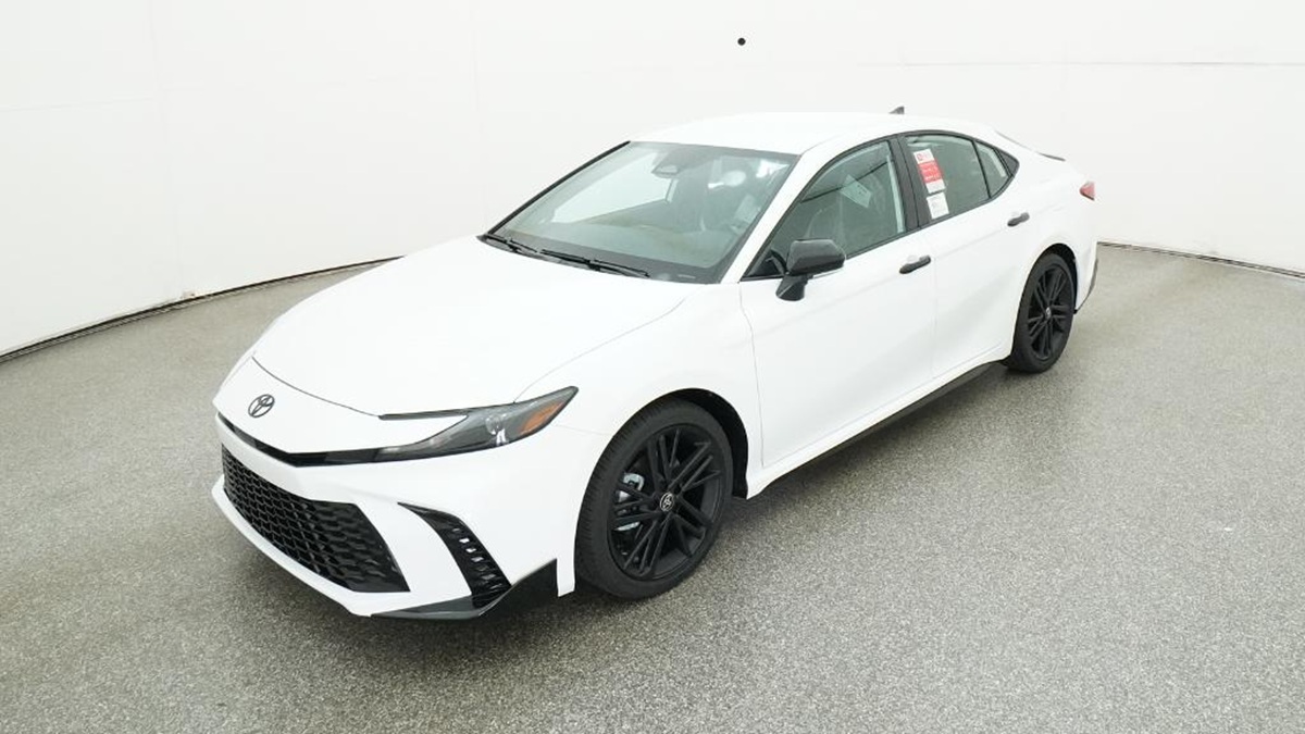 Toyota Camry фото