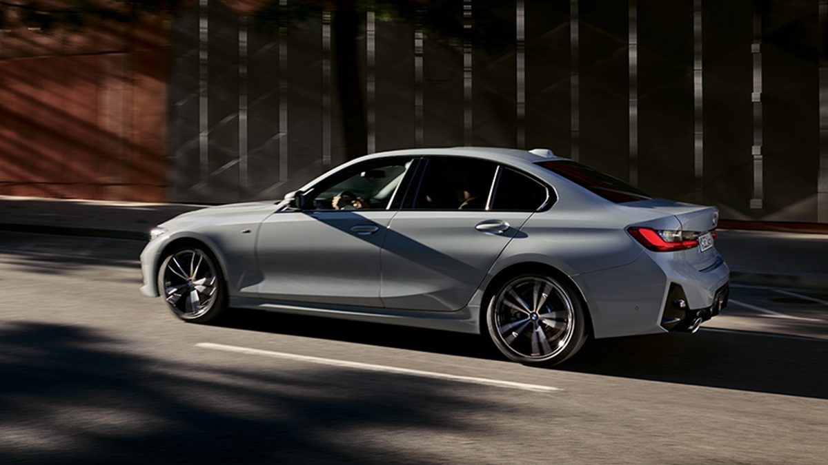 BMW 3 Series фото