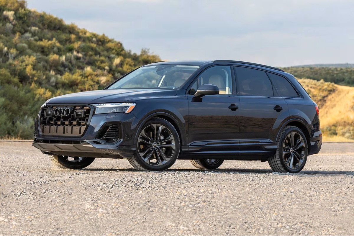 Audi Q7 фото